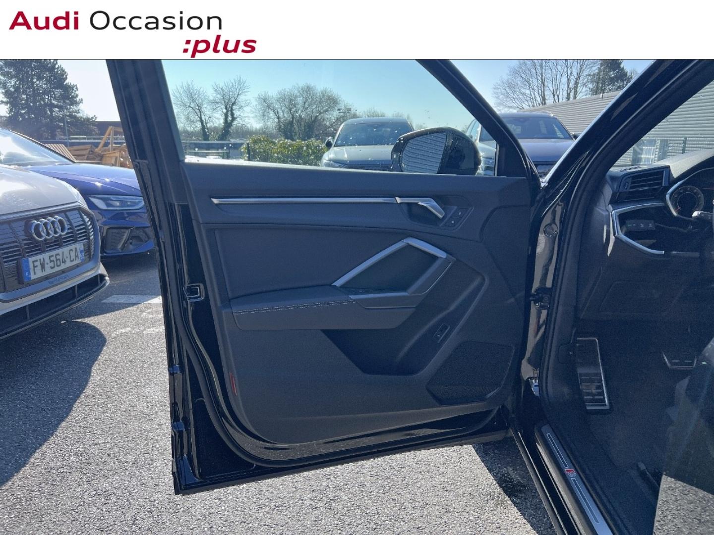 Voitures occasions Audi Q3 Sportback S line Lille