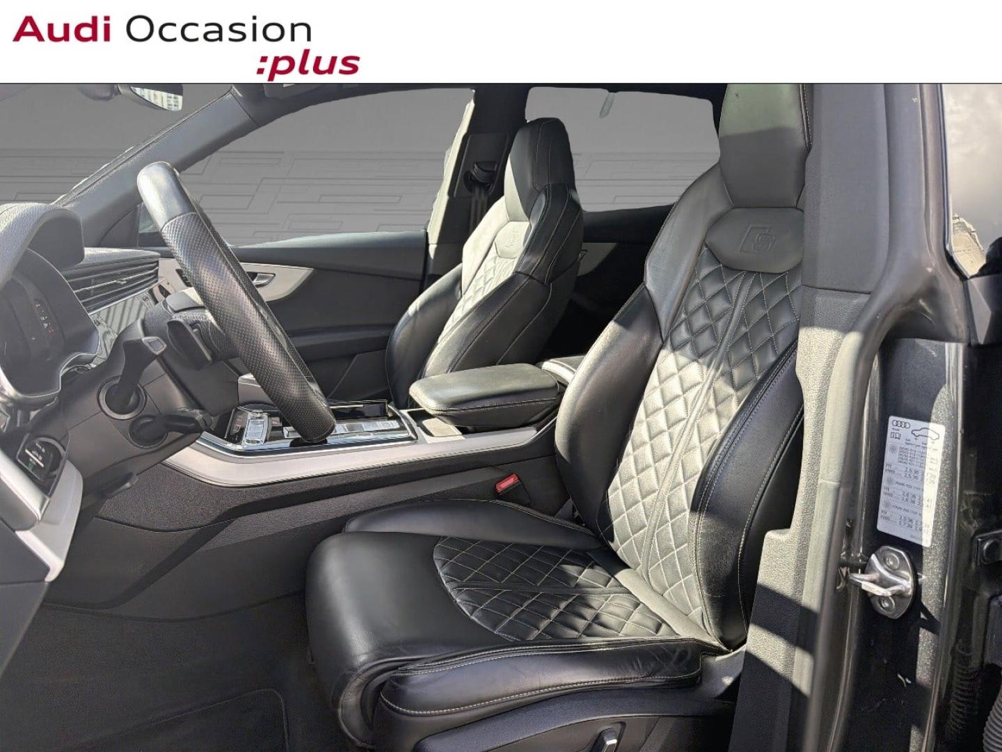 Voitures occasions Audi Q8 S line Lille