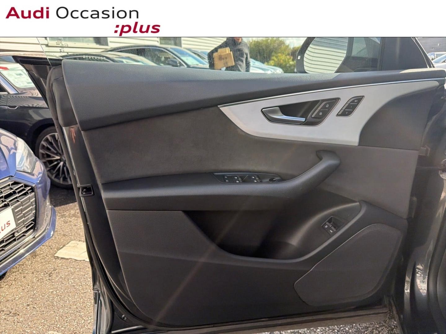 Voitures occasions Audi Q8 S line Lille