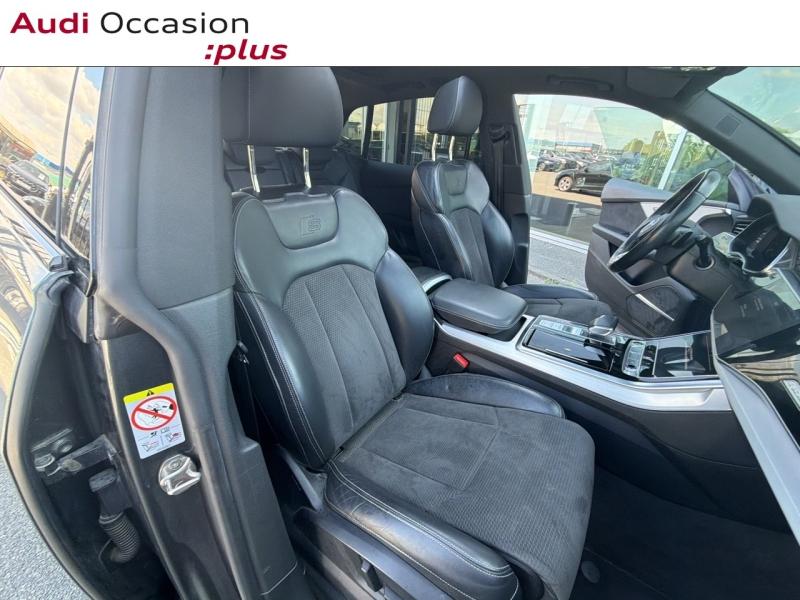 Voitures occasions Audi Q8 Compétition Lille
