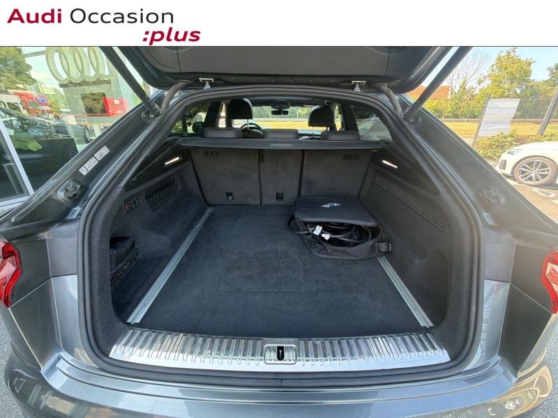 Voitures occasions Audi Q8 Compétition Lille