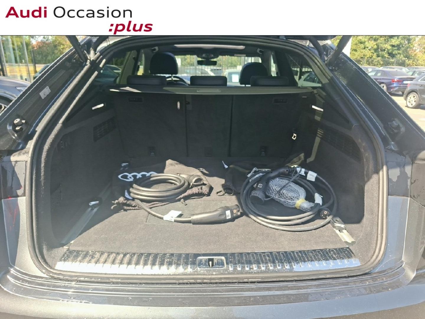Voitures occasions Audi Q8 Compétition Lille