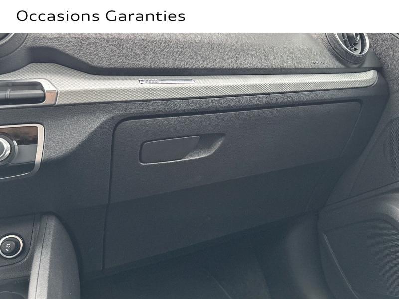 Voitures occasions Audi Q2 Design Lens