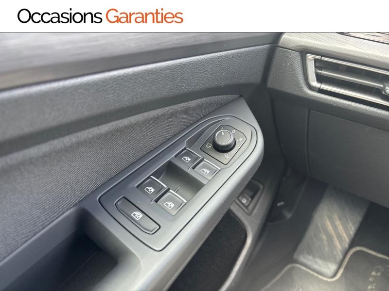 Voitures occasions VOLKSWAGEN GOLF Style Lens