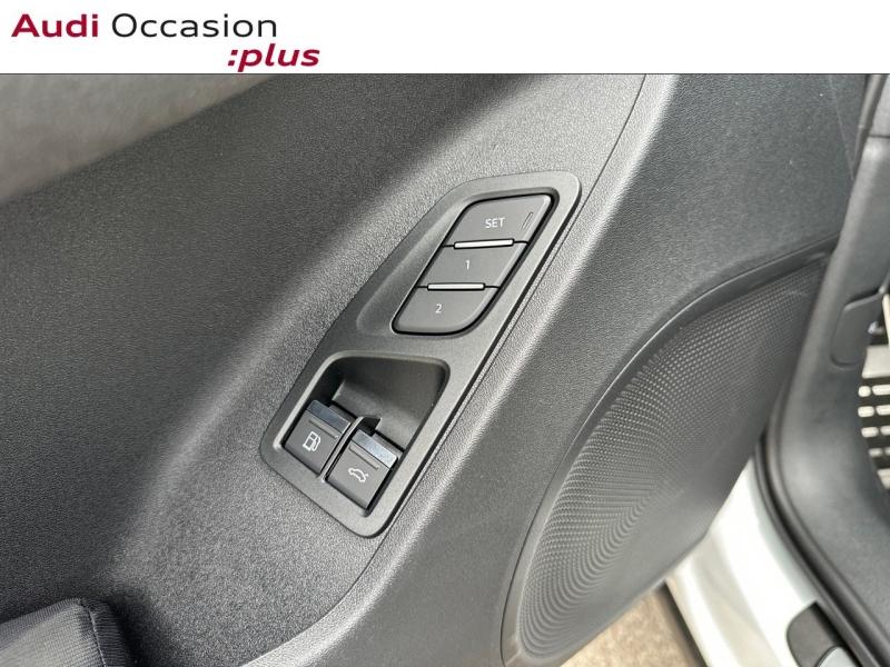 Voitures occasions Audi Q3 Design Lens