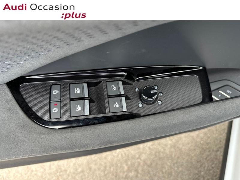 Voitures occasions Audi Q3 Design Lens