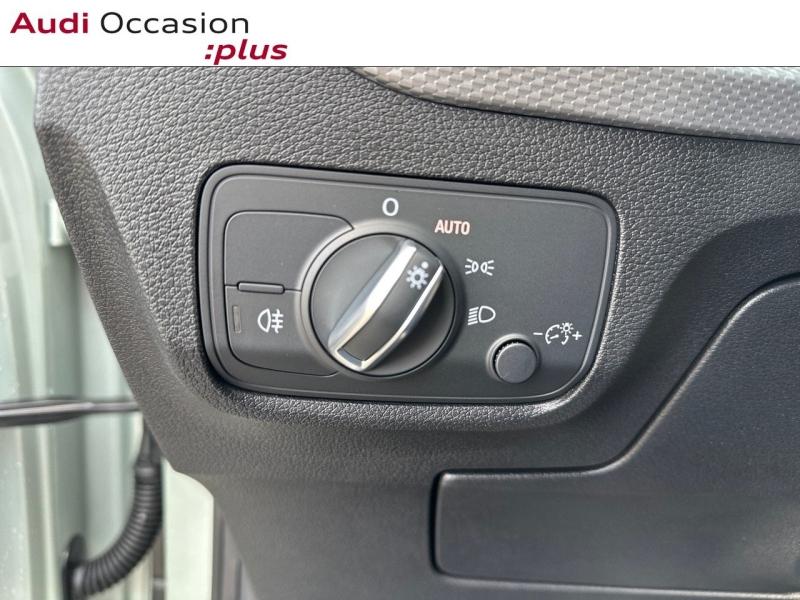 Voitures occasions Audi Q2 Design Lens