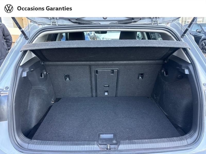 Voitures occasions VOLKSWAGEN GOLF Life Business Lens