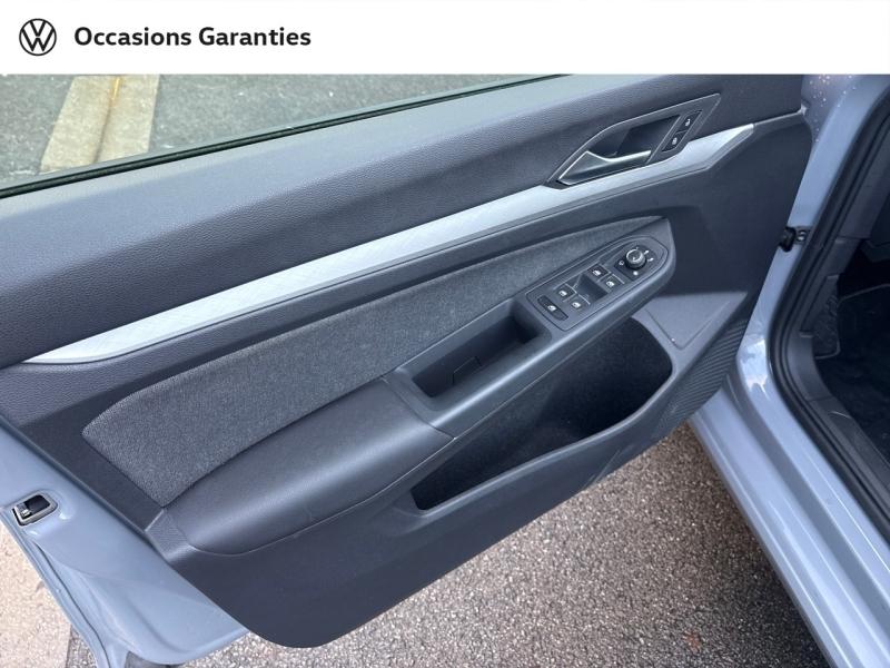 Voitures occasions VOLKSWAGEN GOLF Life Business Lens