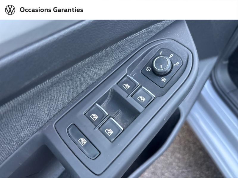 Voitures occasions VOLKSWAGEN GOLF Life Business Lens