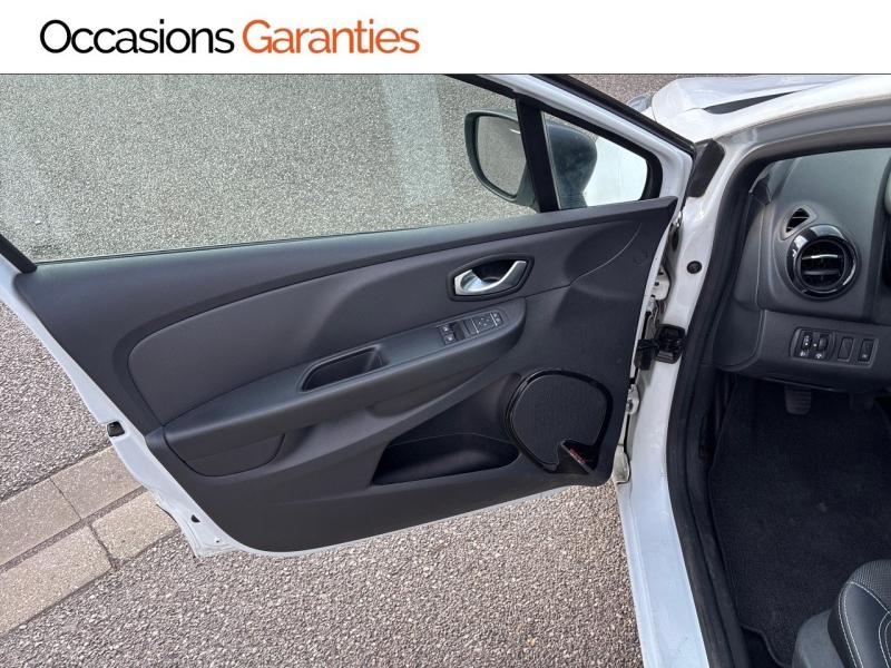 Voitures occasions RENAULT CLIO Trend Lens