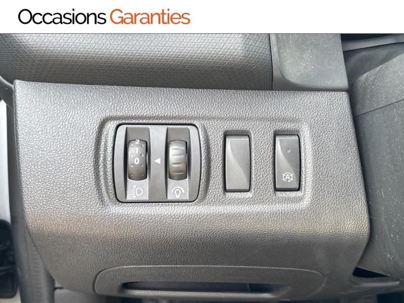 Voitures occasions RENAULT CLIO Trend Lens