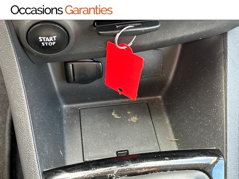 Voitures occasions RENAULT CLIO Trend Lens