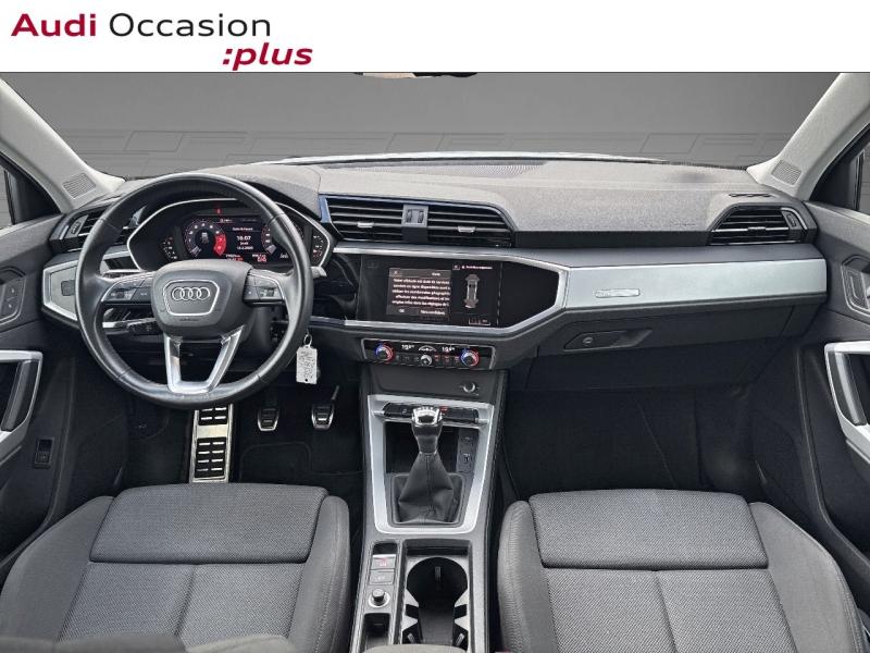 Voitures occasions Audi Q3 Design Lens