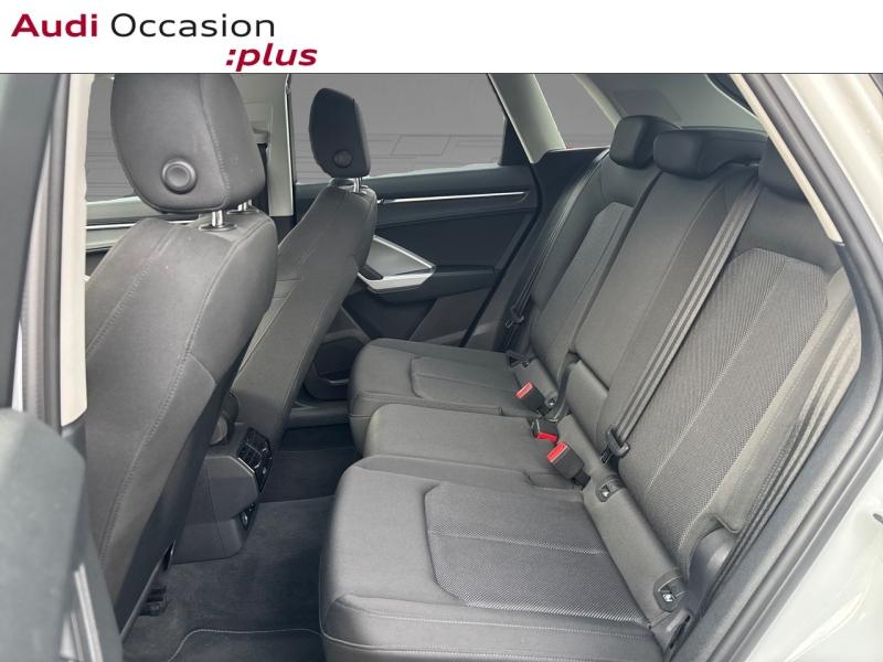 Voitures occasions Audi Q3 Design Lens