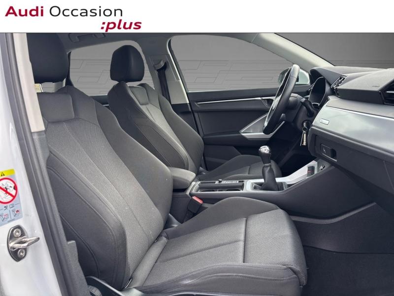 Voitures occasions Audi Q3 Design Lens