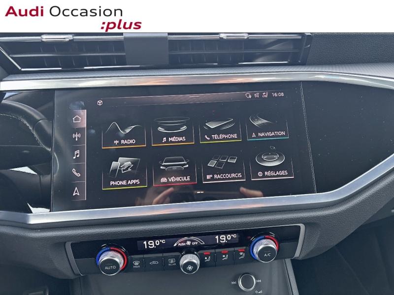 Voitures occasions Audi Q3 Design Lens