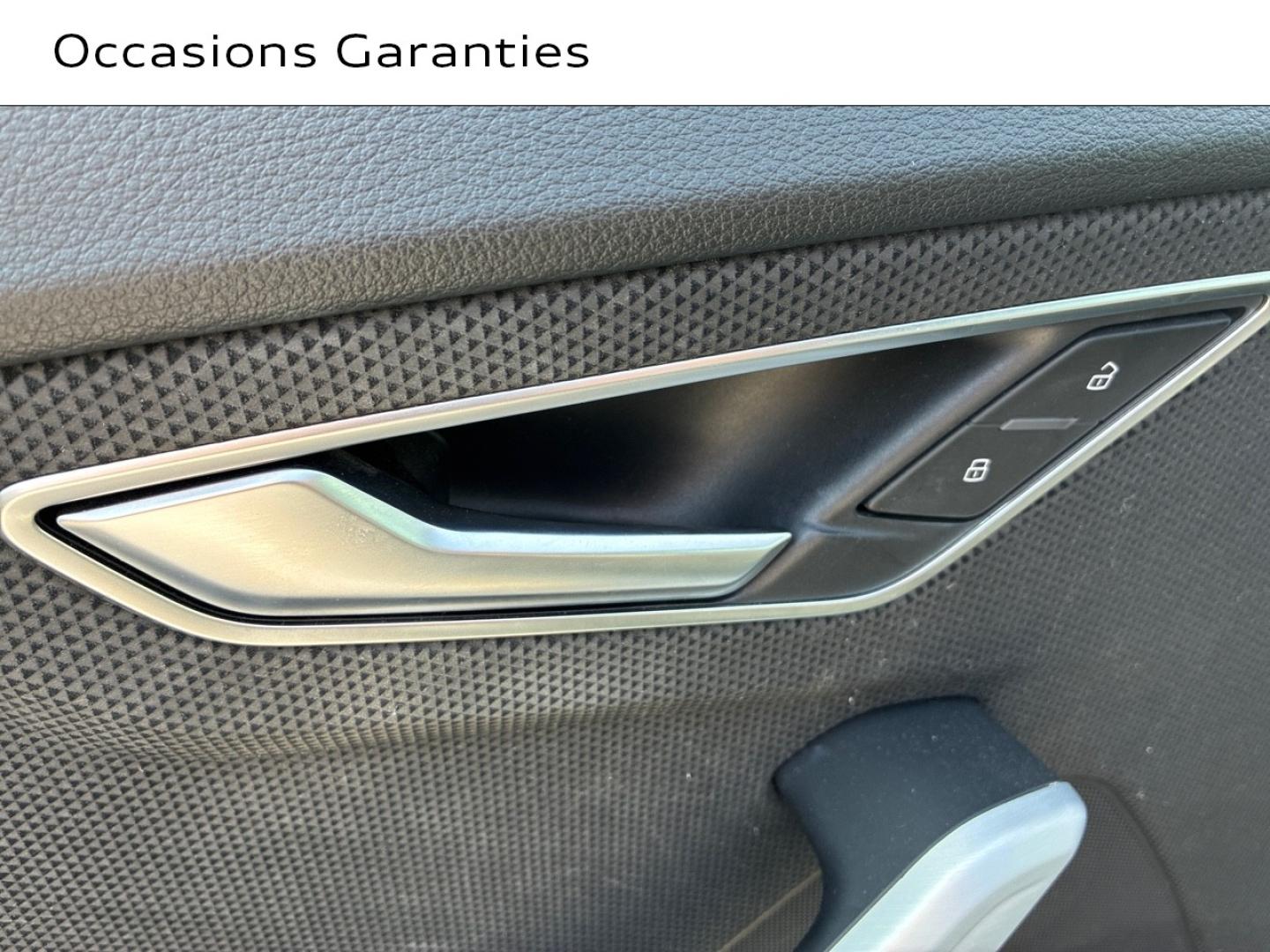 Voitures occasions Audi Q2 Advanced Lens