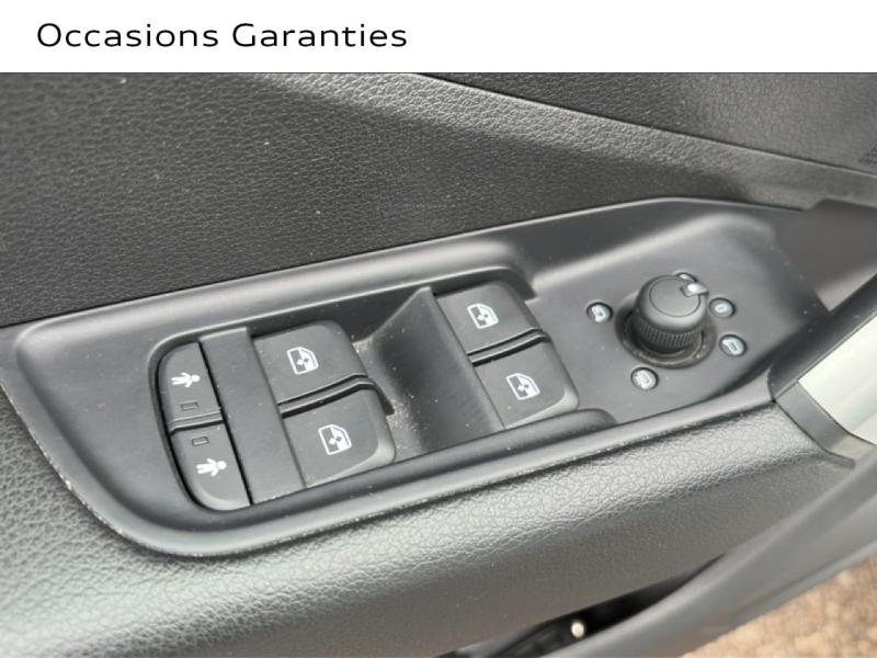 Voitures occasions Audi Q2 Base Lens