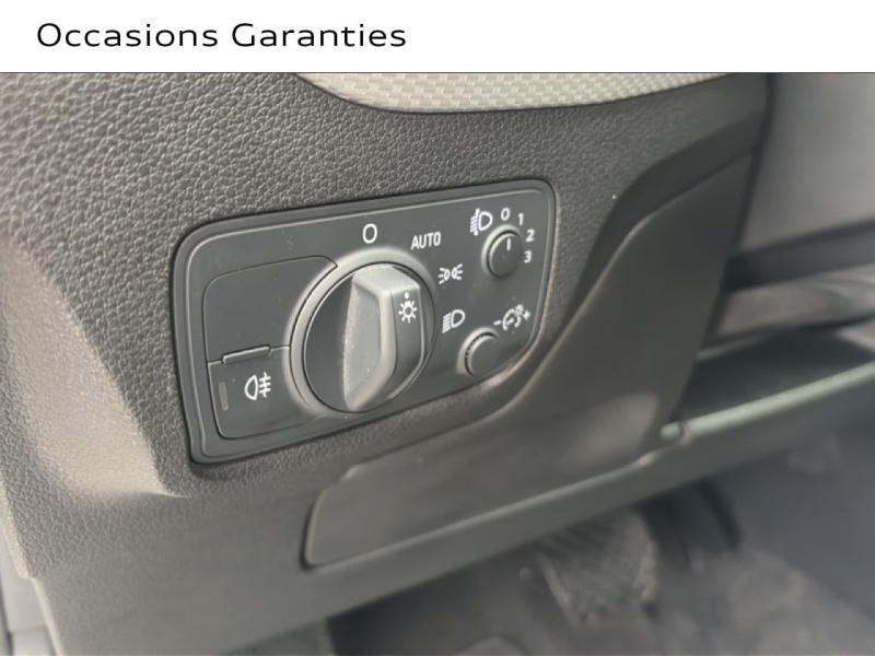 Voitures occasions Audi Q2 Base Lens