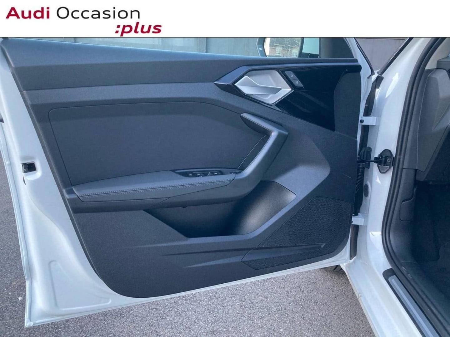 Voitures occasions Audi A1 Sportback Design Lens