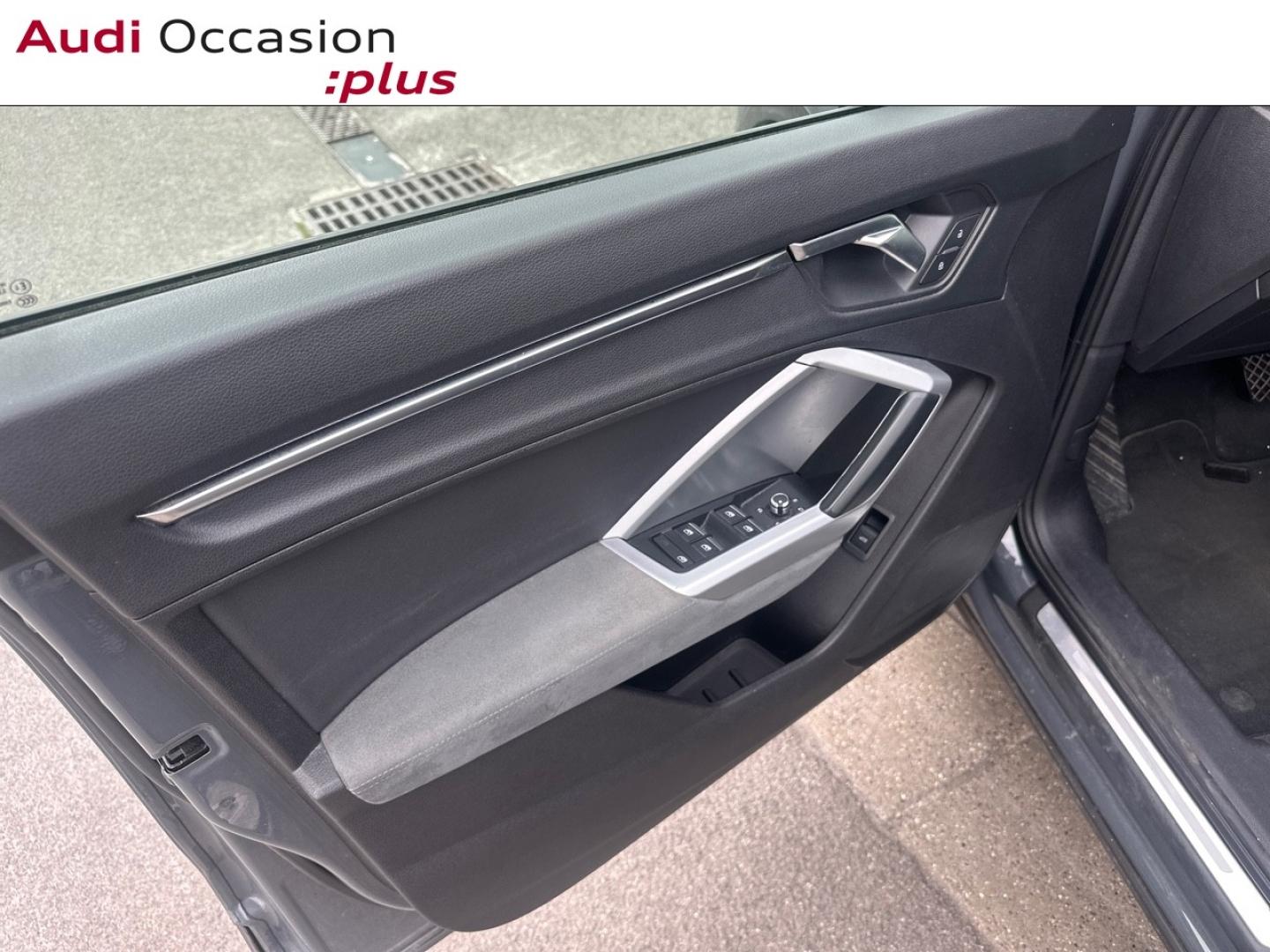 Voitures occasions Audi Q3 Base Lens