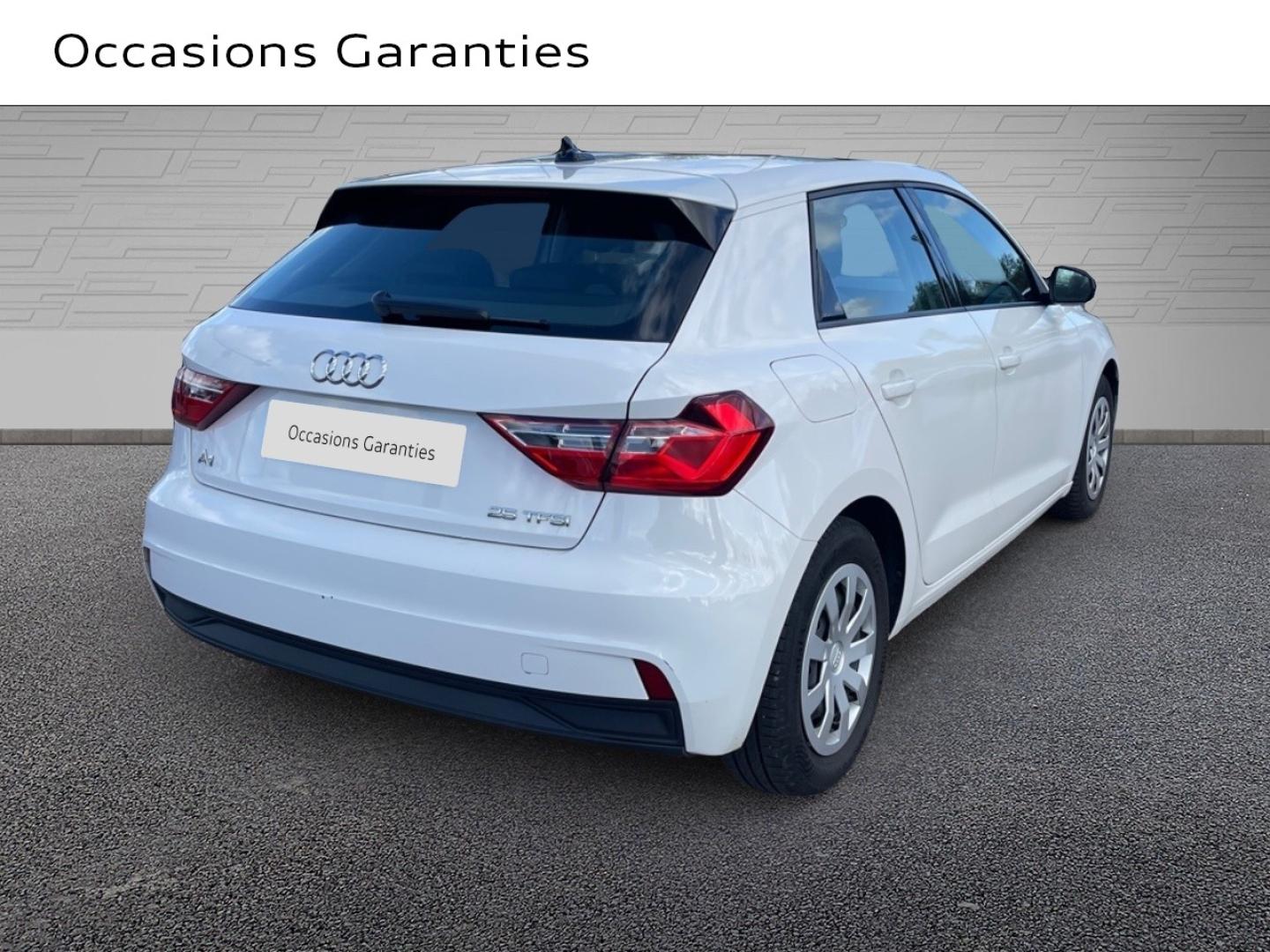 Voitures occasions Audi A1 Sportback Entry Lens
