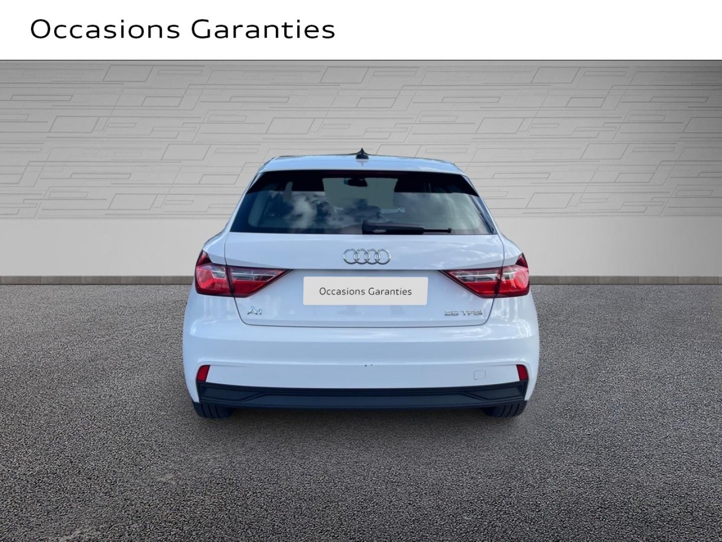 Voitures occasions Audi A1 Sportback Entry Lens