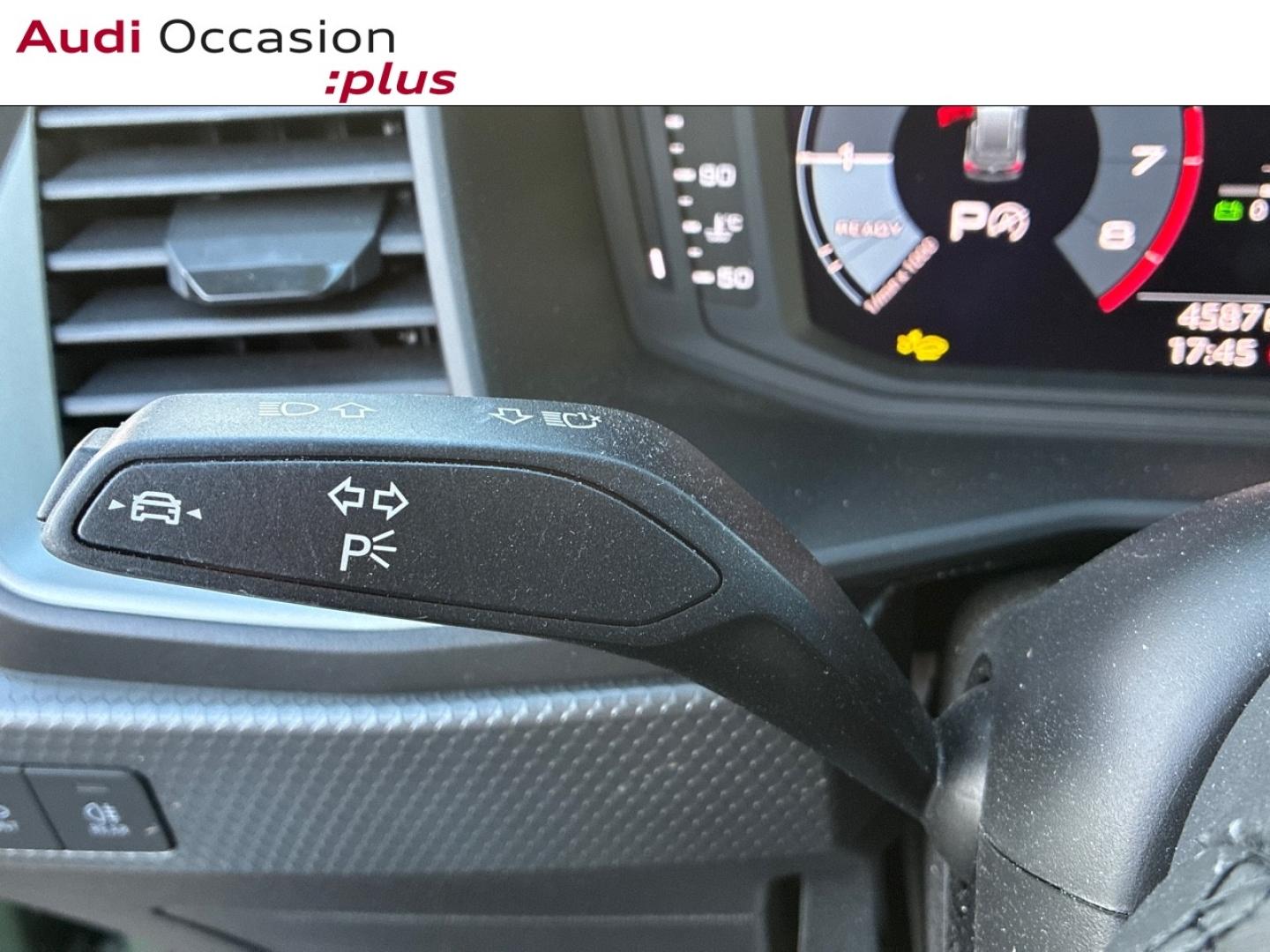 Voitures occasions Audi A1 Sportback Design Lens