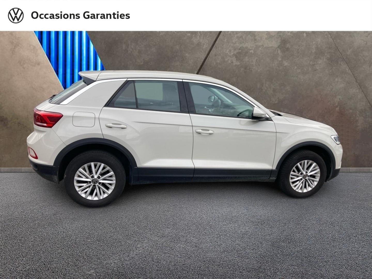Voitures occasions VOLKSWAGEN T-ROC Base Mozac