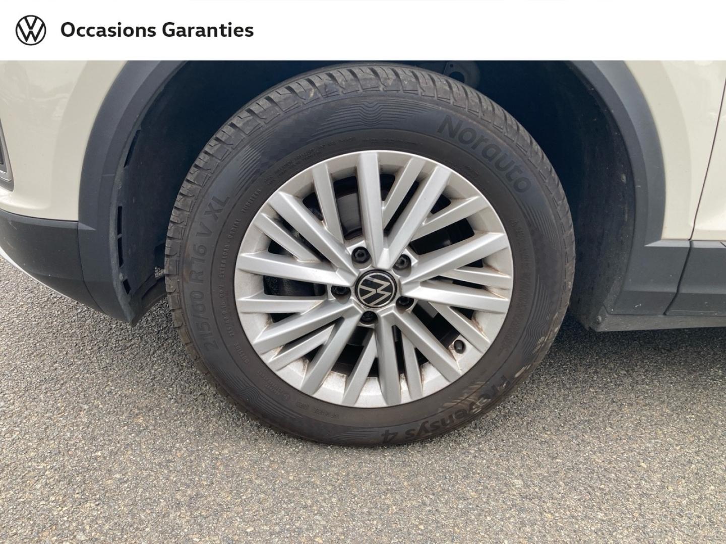 Voitures occasions VOLKSWAGEN T-ROC Base Mozac