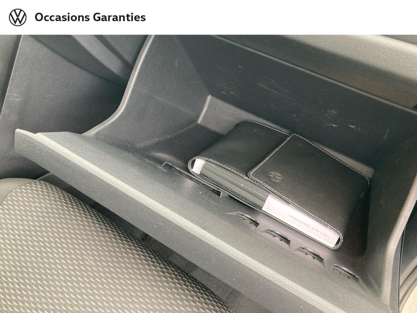Voitures occasions VOLKSWAGEN T-ROC Base Mozac