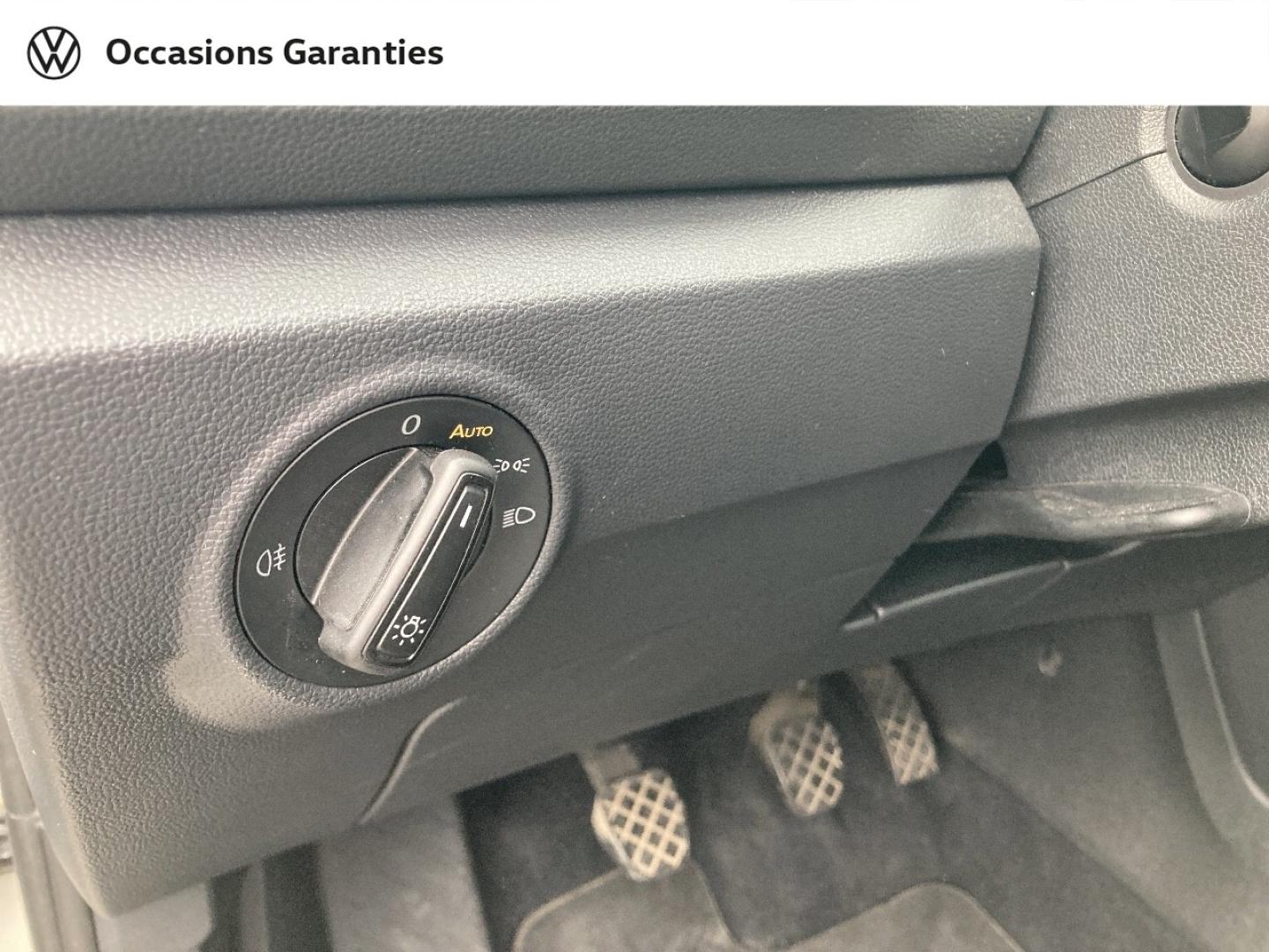 Voitures occasions VOLKSWAGEN T-ROC Base Mozac