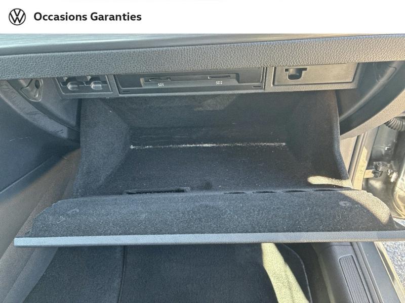 Voitures occasions VOLKSWAGEN GOLF Confortline Business Mozac