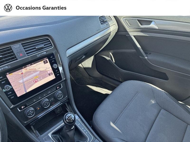 Voitures occasions VOLKSWAGEN GOLF Confortline Business Mozac