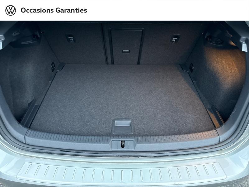 Voitures occasions VOLKSWAGEN GOLF Carat Mozac