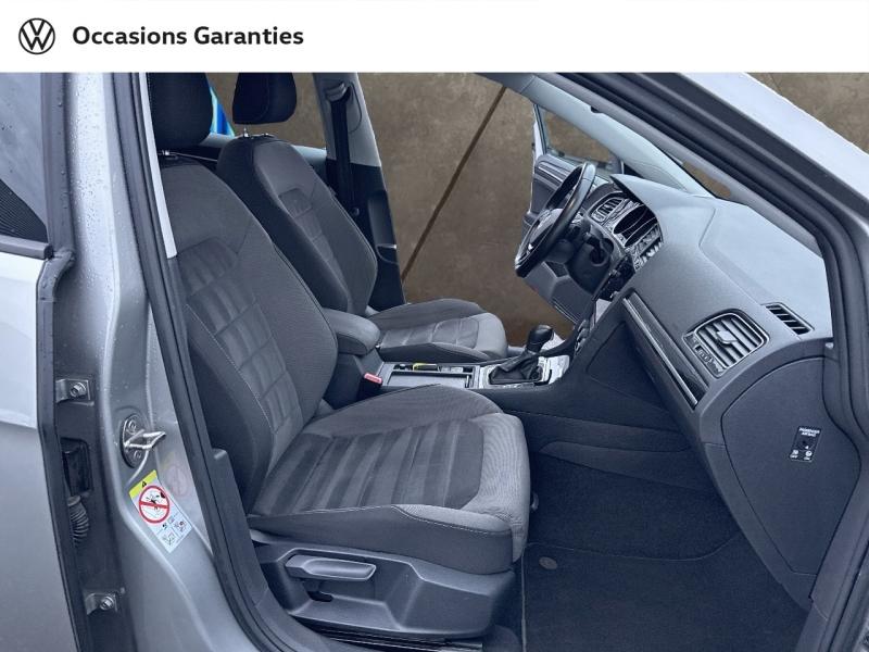 Voitures occasions VOLKSWAGEN GOLF Carat Mozac