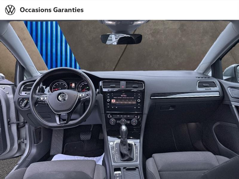 Voitures occasions VOLKSWAGEN GOLF Carat Mozac