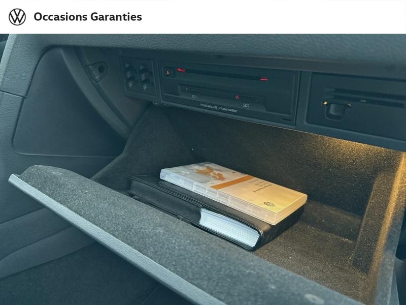 Voitures occasions VOLKSWAGEN GOLF Carat Mozac