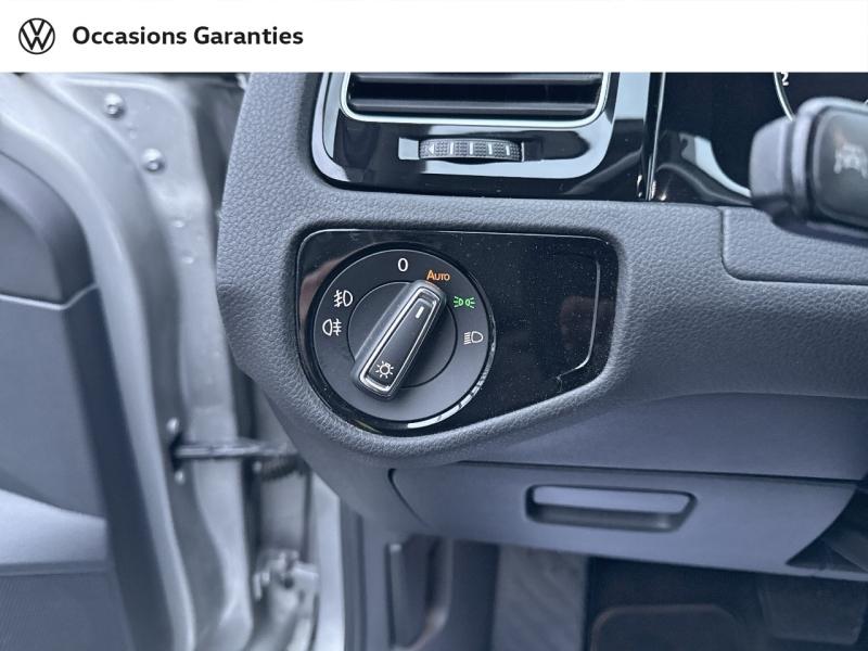 Voitures occasions VOLKSWAGEN GOLF Carat Mozac