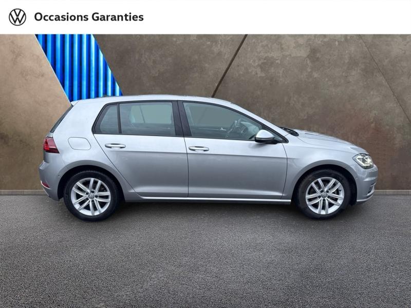 Voitures occasions VOLKSWAGEN GOLF Carat Mozac