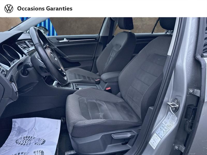 Voitures occasions VOLKSWAGEN GOLF Carat Mozac