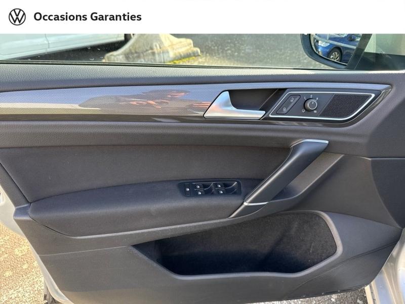 Voitures occasions VOLKSWAGEN GOLF SPORTSVAN Connect Mozac