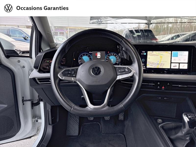 Voitures occasions VOLKSWAGEN GOLF Life 1st Mozac
