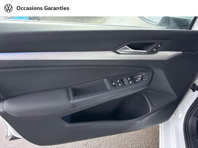 Voitures occasions VOLKSWAGEN GOLF Life 1st Mozac