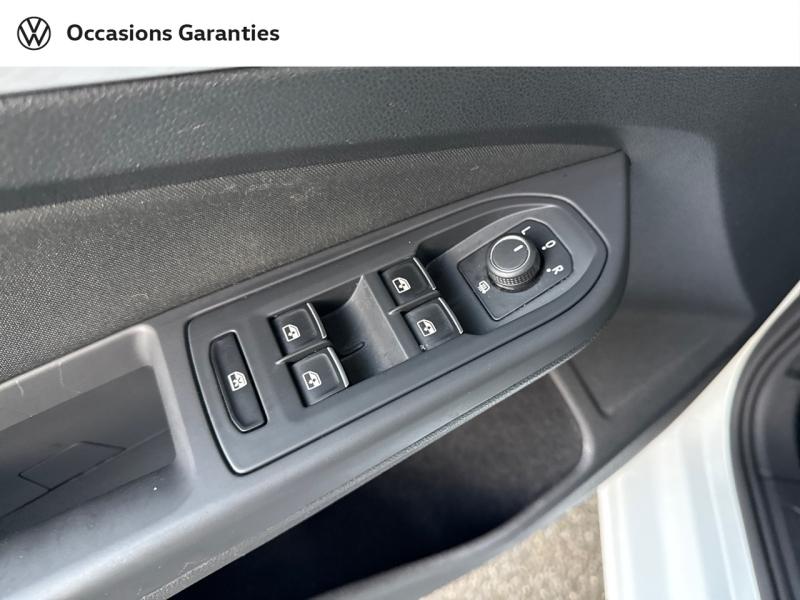 Voitures occasions VOLKSWAGEN GOLF Life 1st Mozac