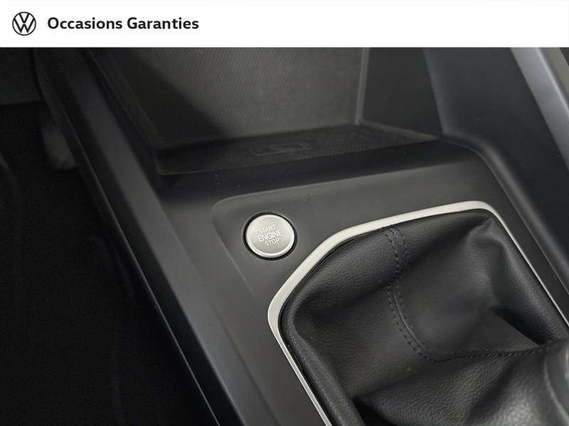 Voitures occasions VOLKSWAGEN GOLF Life 1st Mozac