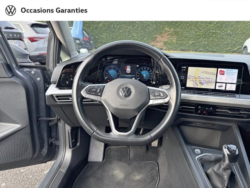 Voitures occasions VOLKSWAGEN GOLF Life 1st Mozac