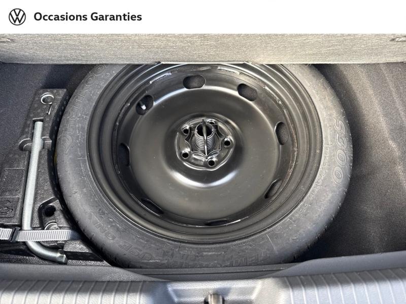 Voitures occasions VOLKSWAGEN GOLF Life 1st Mozac