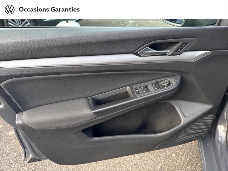 Voitures occasions VOLKSWAGEN GOLF Life 1st Mozac